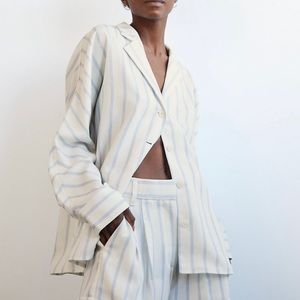 Wilfred Aritzia Flowy Button Up Shirt